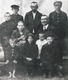 Katherine Berg's family just before leaving Russia for Canada